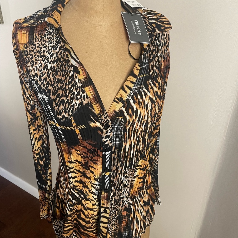Ninety Clothing Co NWT Animal Print Blouse
